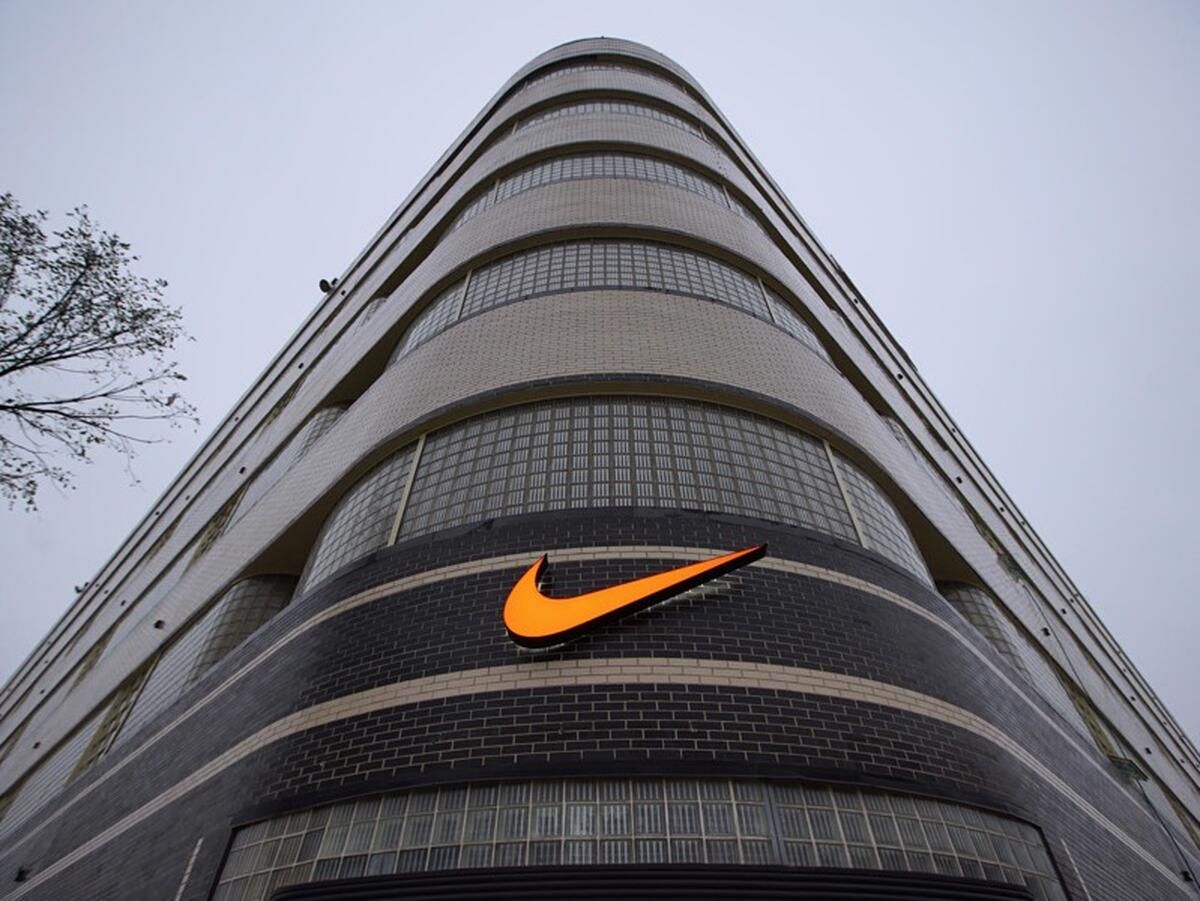 Nike відправила співробітників на тижневу оплачувану відпустку через ризик вигоряння