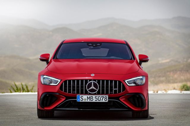 Представлено найпотужніший Mercedes-AMG з двигуном на 843 'конячки' - фото 474793