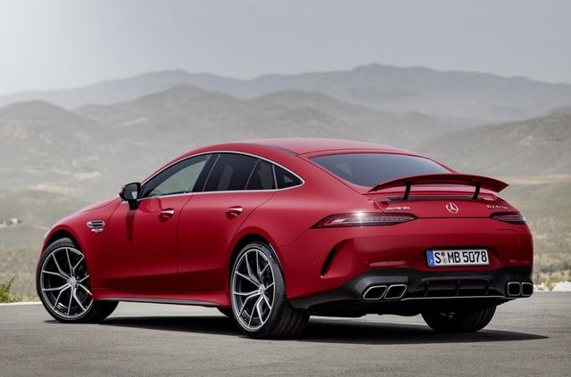 Представлено найпотужніший Mercedes-AMG з двигуном на 843 'конячки' - фото 474794