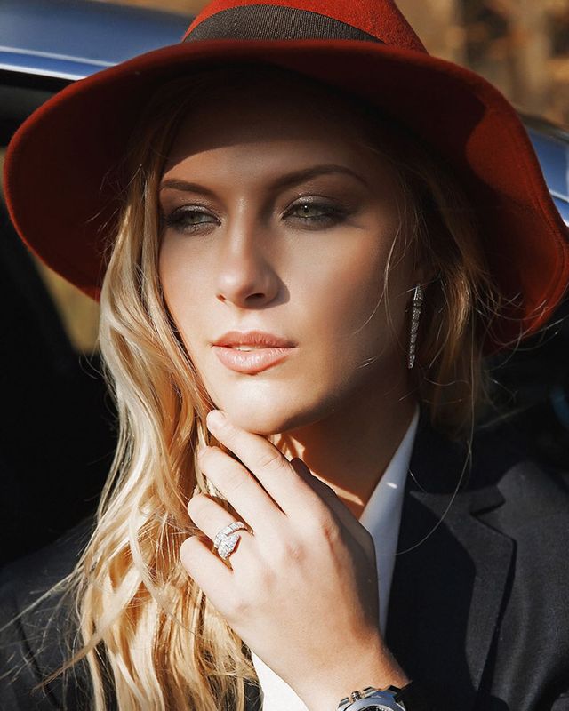 Найгарячіші образи Ольги Харлан за всю кар'єру: добірка фото іменинниці (18+) - фото 475333