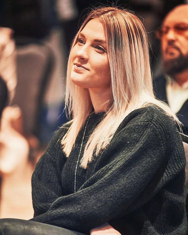 Найгарячіші образи Ольги Харлан за всю кар'єру: добірка фото іменинниці (18+) - фото 475339