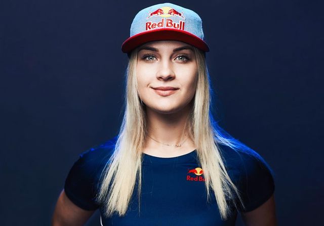 Найгарячіші образи Ольги Харлан за всю кар'єру: добірка фото іменинниці (18+) - фото 475346