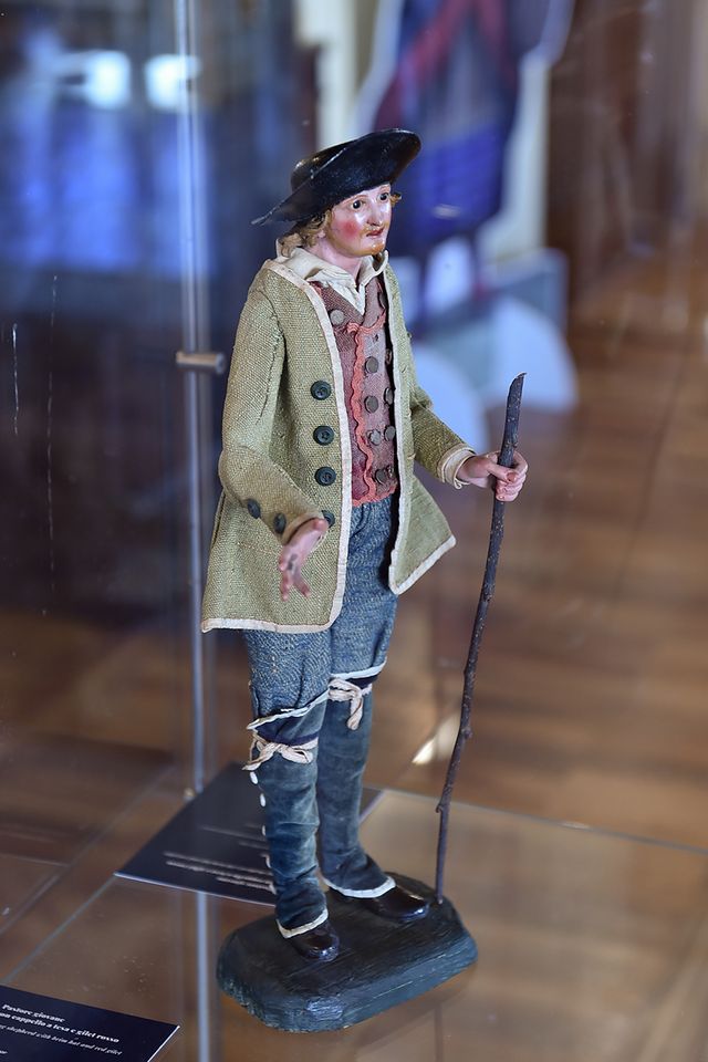 Diesel відтворили найстарішу джинсову тканину в історії - фото 475615