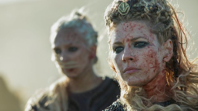 Як змінювалася актриса українського походження з Вікінгів Кетрін Винник: фото 18+ - фото 475841