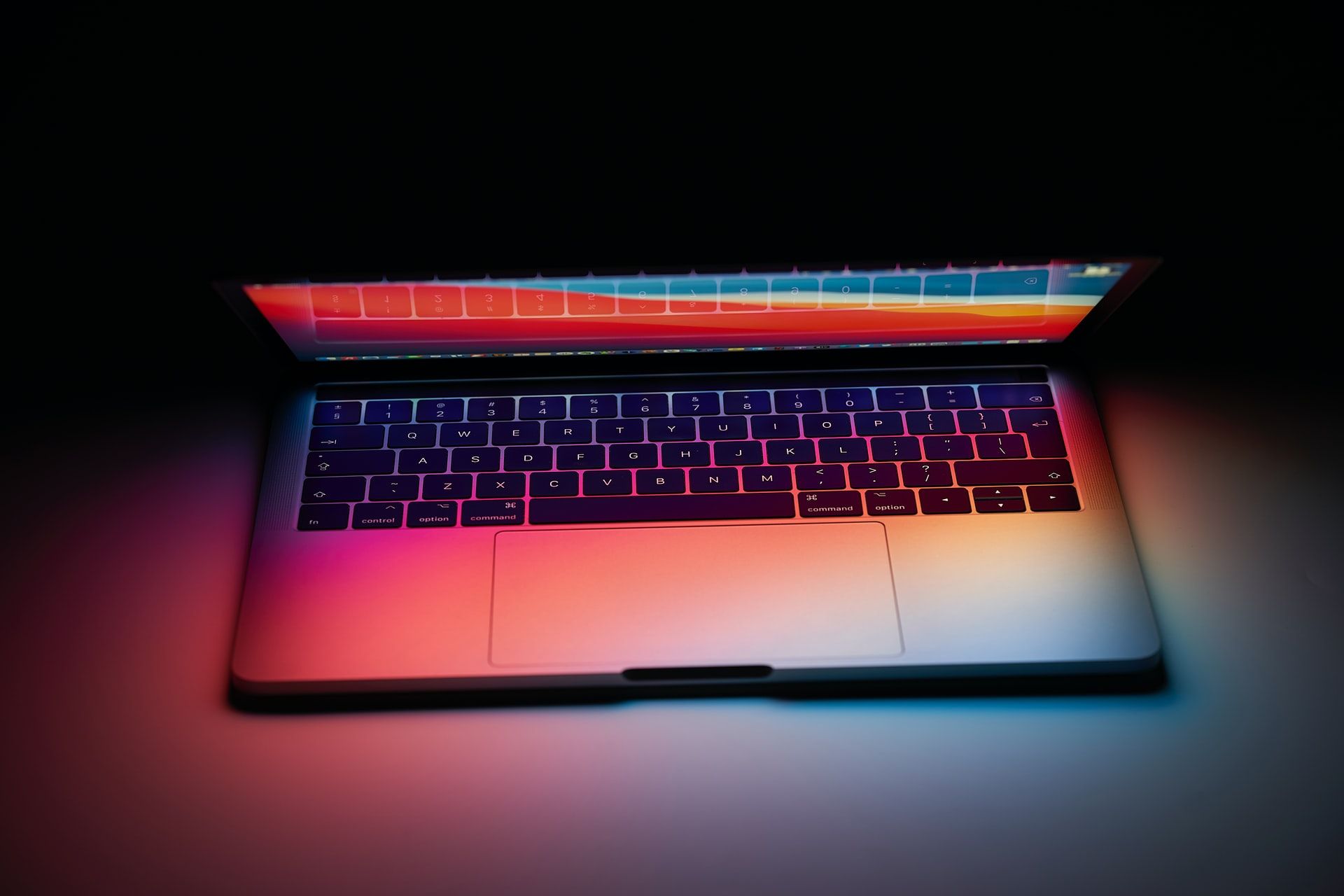 MacBook Pro отримають функцію моніторингу здоров'я - фото 1