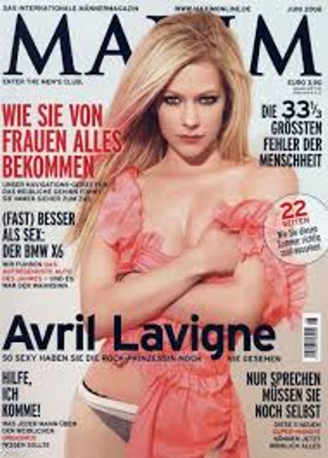 Найгарячіші образи Авріл Лавін за всю кар'єру: добірка фото іменинниці (18+) - фото 476340