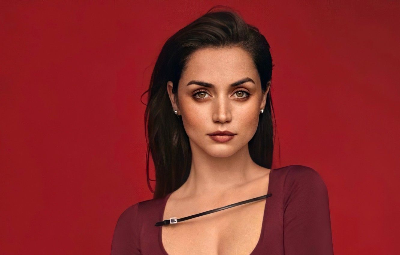 Нова дівчина Бонда знялася в розкішних діамантах