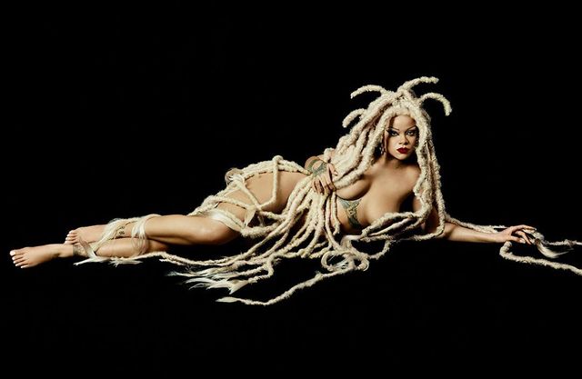 Ріанна у стильному образі знялася для обкладинки номера Dazed - фото 476635