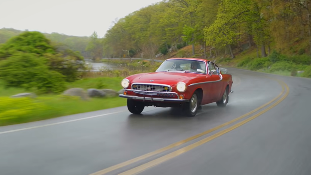 Volvo P1800 1966 року випуску - фото 1