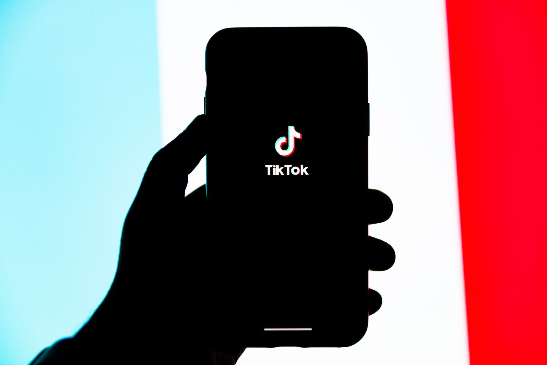 TikTok потурбується про своїх користувачів - фото 1
