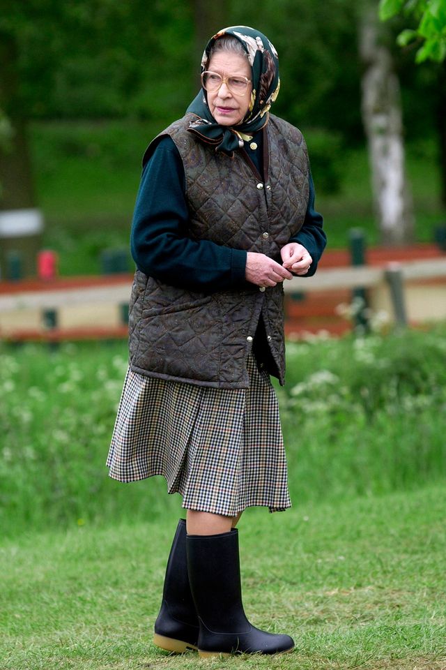 Сміливі форми та яскраві кольори: які чоботи будуть в моді восени-2021 - фото 477248