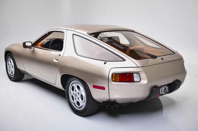42-річний Porsche 928, яким керував Том Круз, пустили з молотка: сума вражає - фото 477778