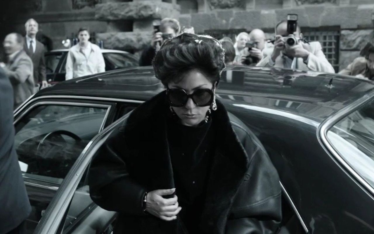 Дім Ґуччі: на нових кадрах з фільму Леді Гага приміряла весільну сукню