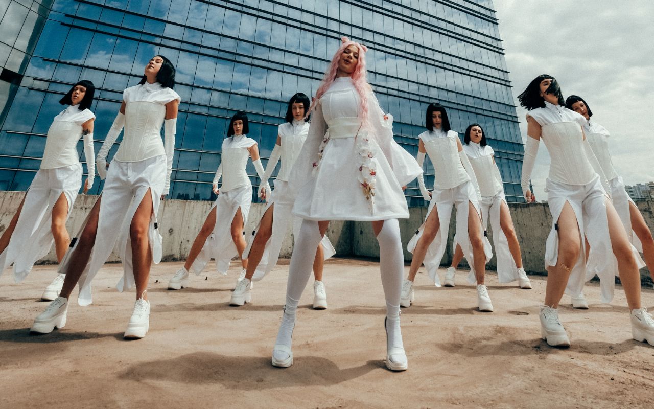 Uliana Royce представила dance-відео на пісню Покохала - фото 1