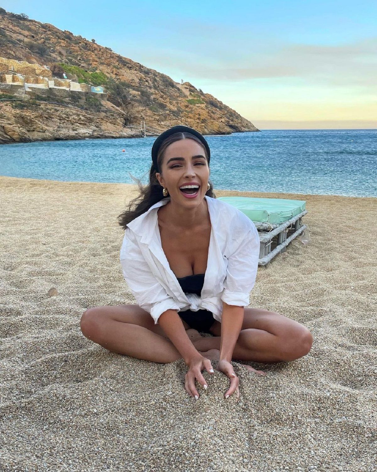 Олівія Калпо похизувалась фігурою - фото 1