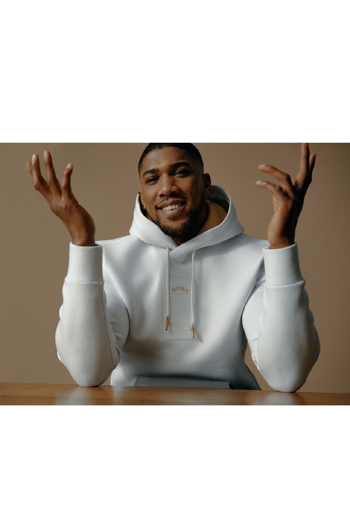 Джошуа потрапив до лікарні після бою з Усиком