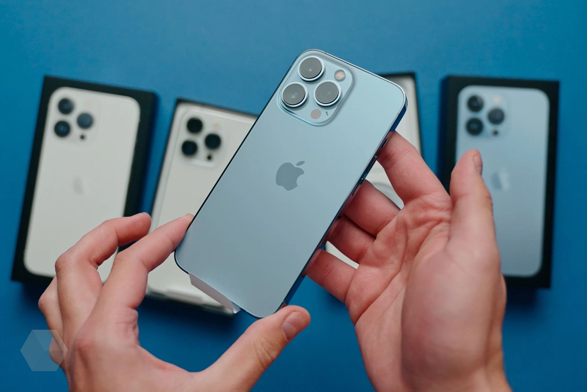 Фахівці протестували ремонтопридатність iPhone 13 Pro - фото 1