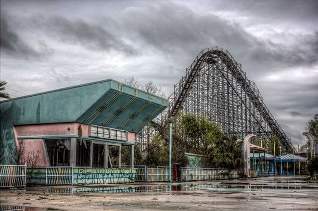 Дивіться, як виглядає моторошний парк розваг у США, який схожий на Чорнобиль - фото 478542
