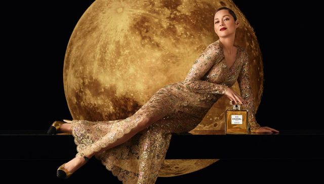 Найгарячіші образи Маріон Котіяр за всю кар'єру: добірка фото іменинниці (18+) - фото 478554