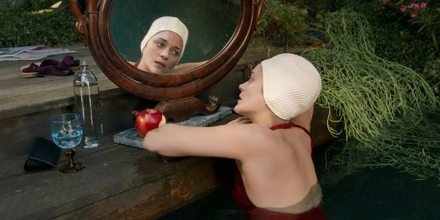 Найгарячіші образи Маріон Котіяр за всю кар'єру: добірка фото іменинниці (18+) - фото 478602