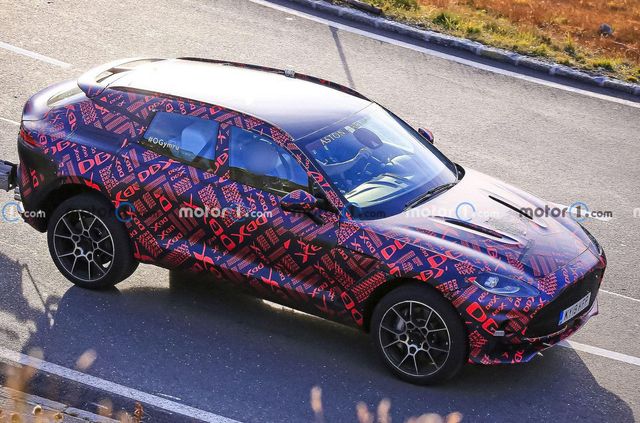 Шпигунам вдалося зняти потужний кросовер Aston Martin DBX - фото 478700