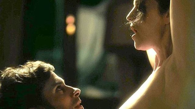 Найгарячіші образи Моніки Беллуччі за всю кар'єру: добірка фото іменинниці (18+) - фото 478779