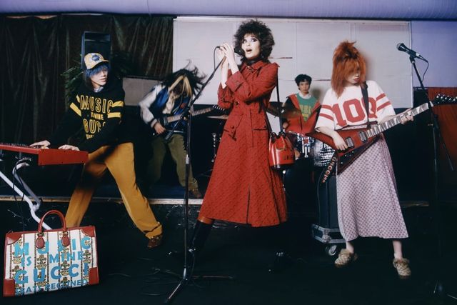 Gucci присвятив кампанію своєї ювілейної колекції музиці: стильні фото та відео - фото 479009