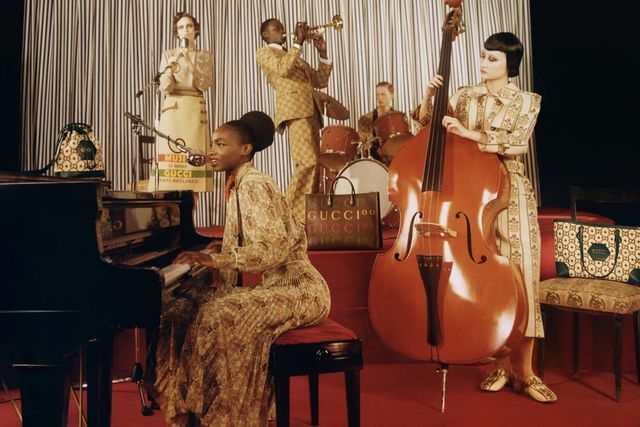 Gucci присвятив кампанію своєї ювілейної колекції музиці: стильні фото та відео - фото 479013