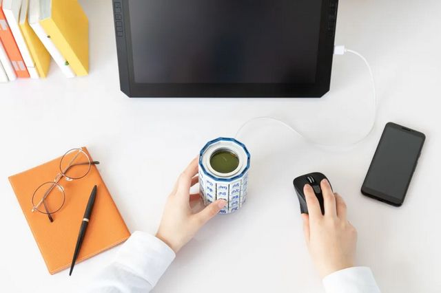 Google створила чашку-клавіатуру: для чого вона - фото 479138