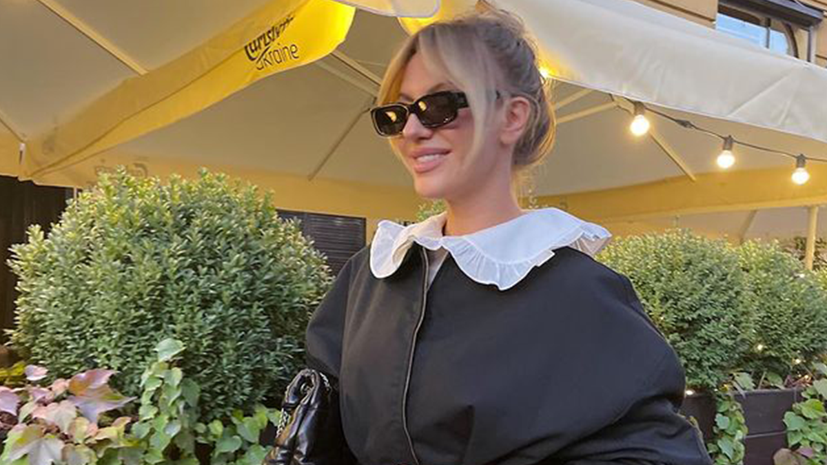 Леся Нікітюк похизувалася зухвалим образом у шкіряній міні