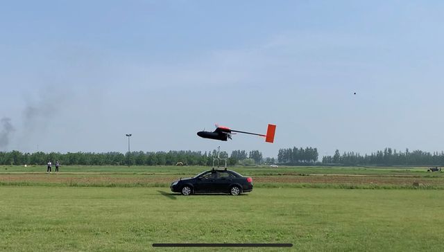 Безпілотник побив світовий рекорд за часом польоту - фото 479566