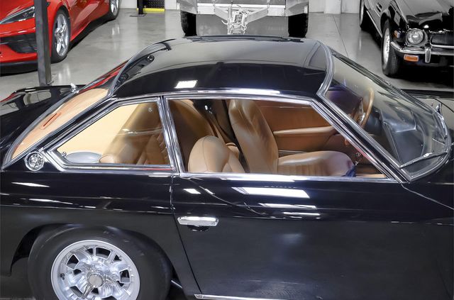 На торги виставили рідкісний 54-річний Lamborghini: у чому його особливість - фото 480137