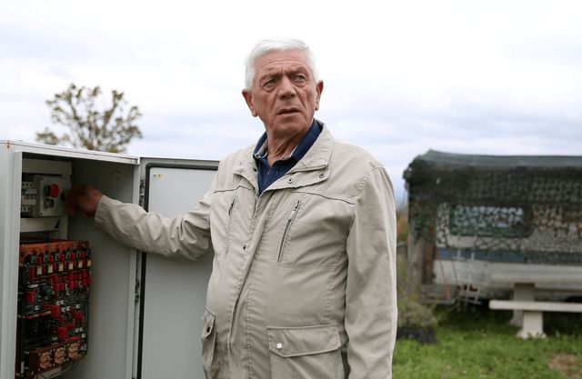 Чоловік побудував для дружини дім, який обертається, аби у неї був різний вид з вікна - фото 480280