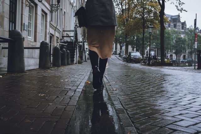 У Британії створили трекер для жінок, які гуляють або подорожують наодинці - фото 480293