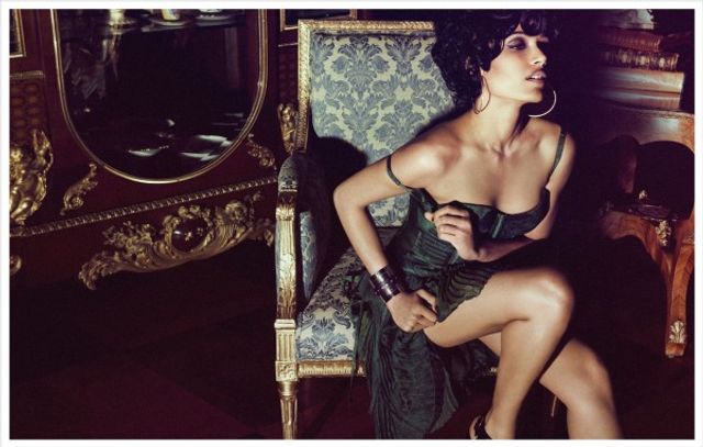 Найгарячіші образи Фріди Пінто за всю кар'єру: добірка фото іменинниці (18+) - фото 480296