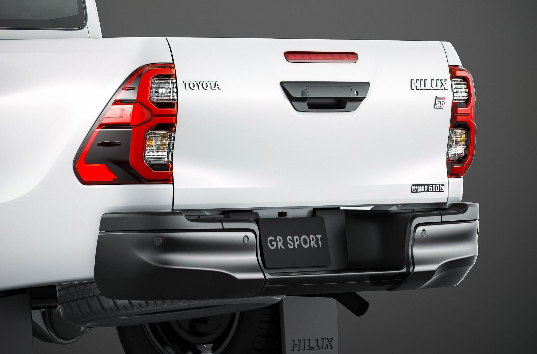 Toyota розкрила подробиці про потужний заряджений Hilux GR Sport