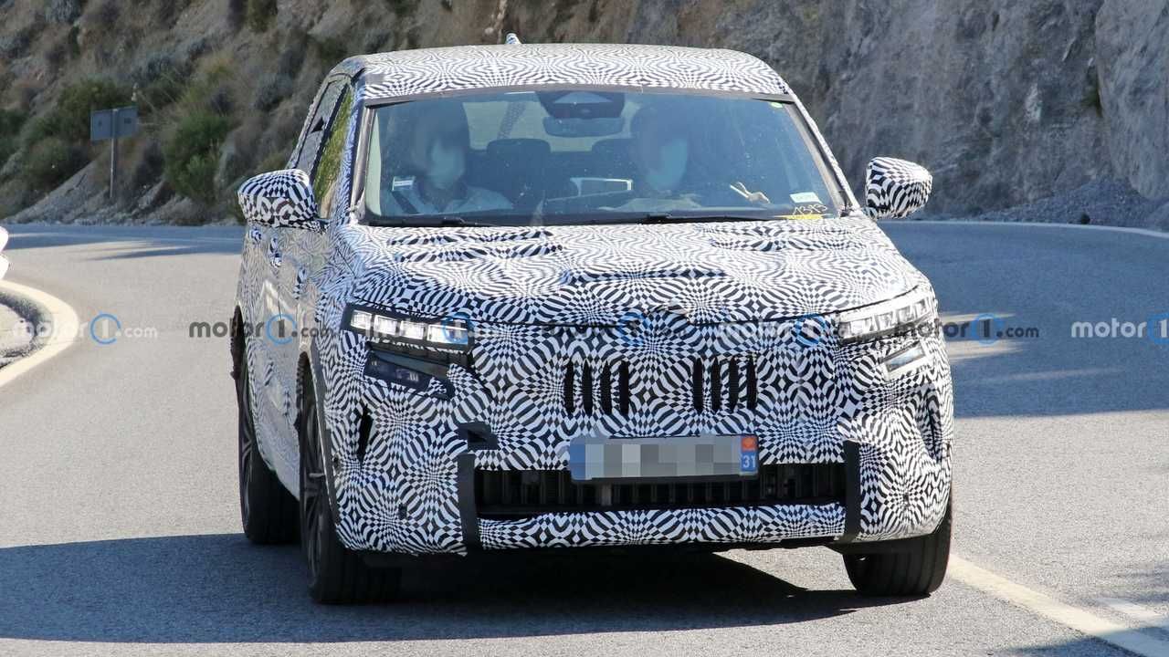 Новий Renault Kadjar сфотографували під час тестів: авто виглядає більш спортивно