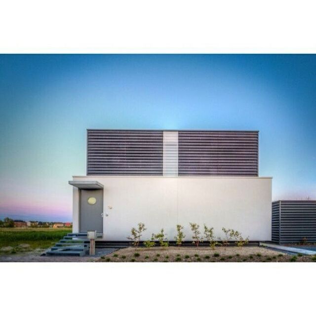 Жахливі будинки у Нідерландах, які викликають подив: яскраві фото - фото 480809