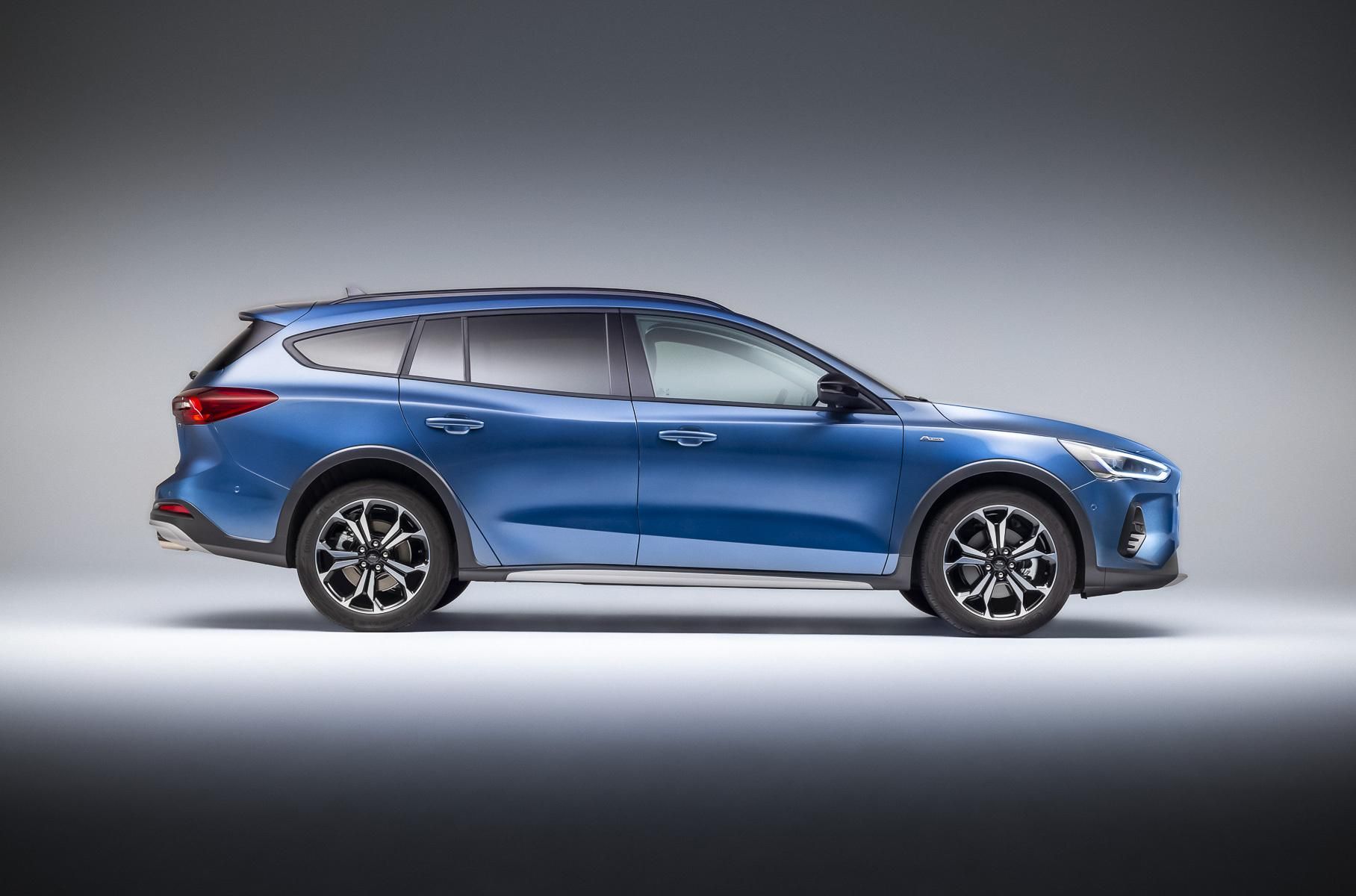 Ford Focus - фото 1