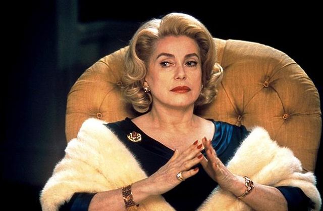 Найгарячіші образи Катрін Деньов за всю кар'єру: добірка фото іменинниці (18+) - фото 481164