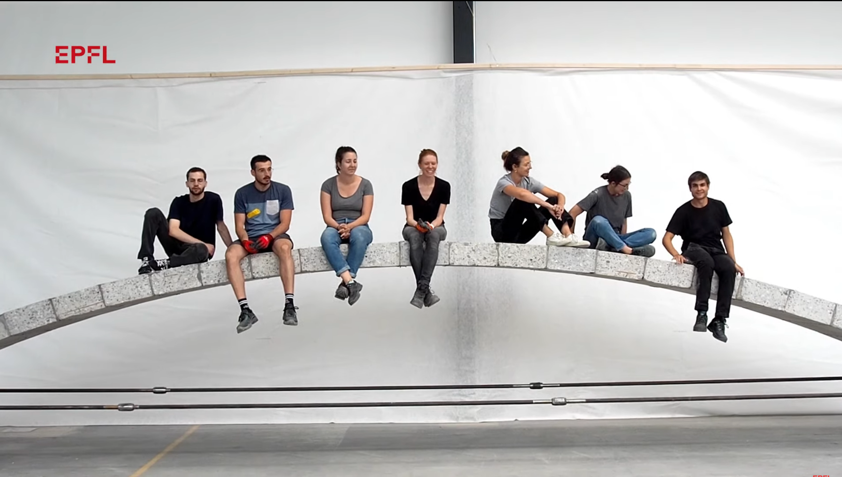 Бетону зі старого будинку подарували нове життя: відео