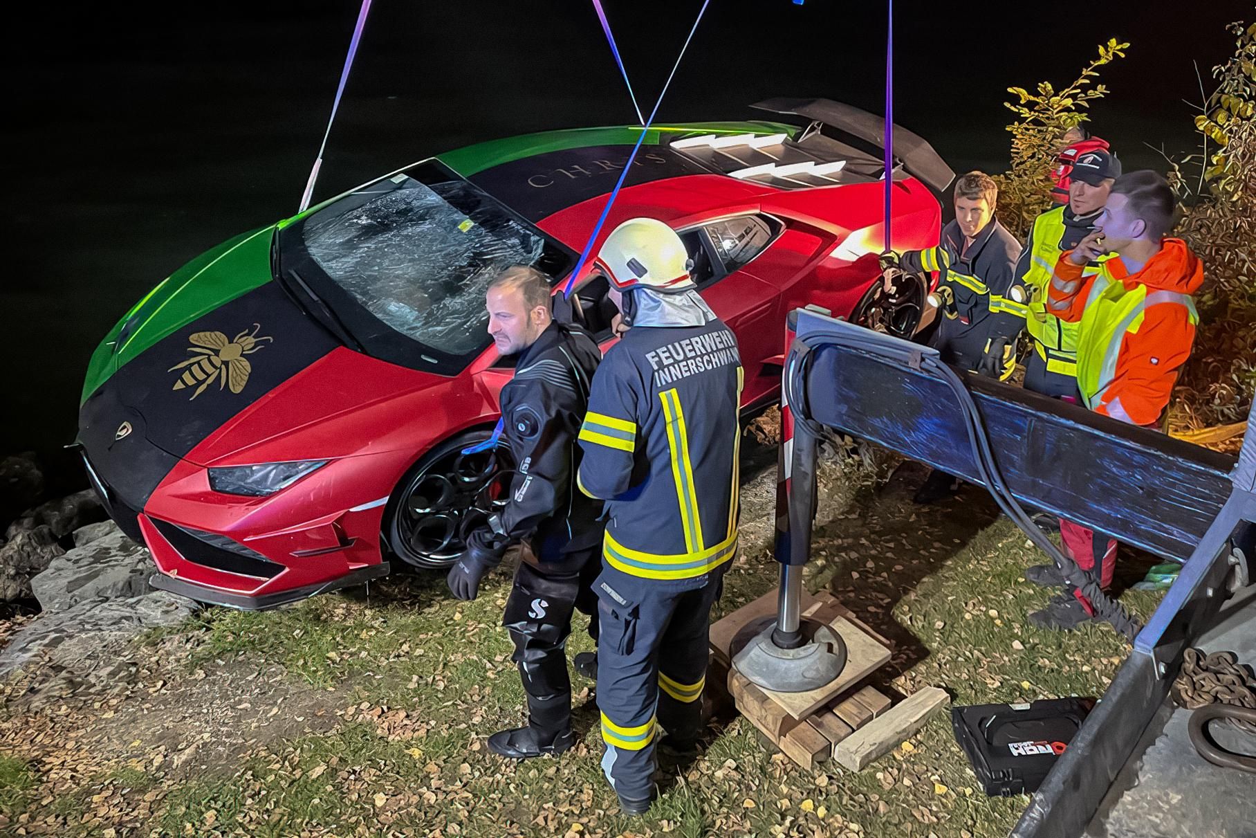 Водій втопив дорогий Lamborghini Huracan - фото 1