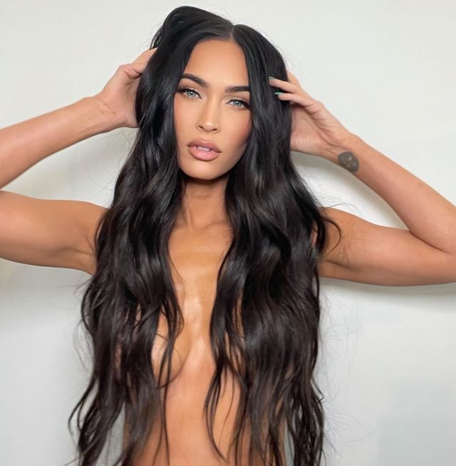 Як змінювалася спекотна красуня всіх часів Меган Фокс: фото 18+ - фото 482043