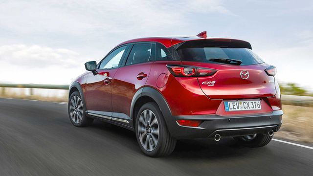 Mazda знімає з конвеєра свій найменший кросовер - фото 482069