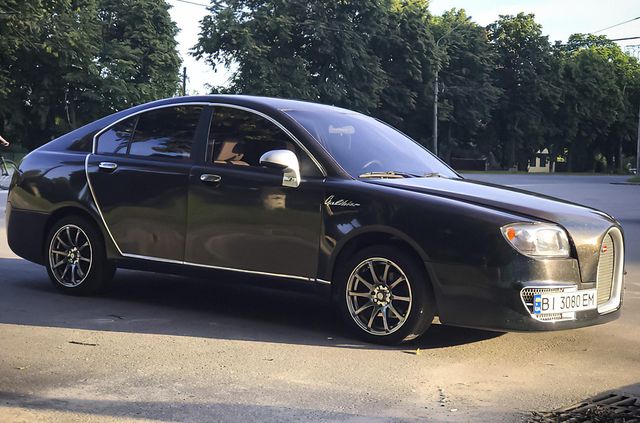 На українському сайті продають седан Chery, перероблений на Bugatti - фото 482788