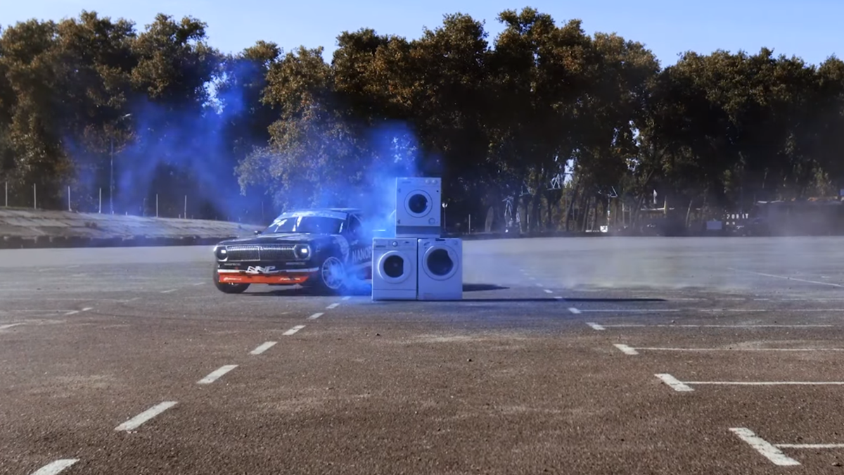 Українські водійки підготували видовищне відео до Дня автомобіліста - фото 1