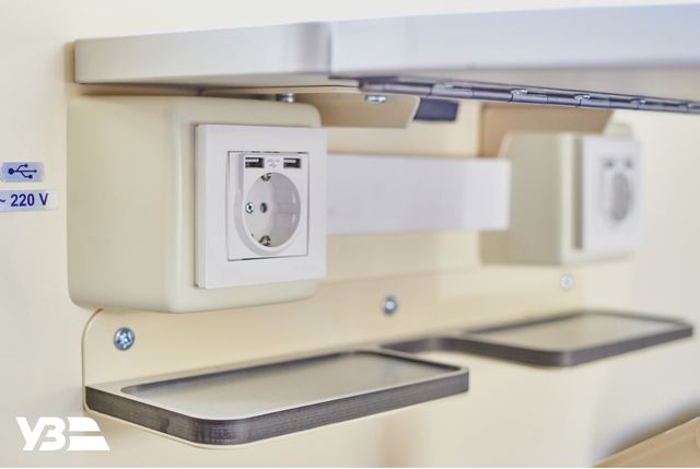 Розетки з USB та кулери з водою: Укрзалізниця показала нові вагони - фото 483075