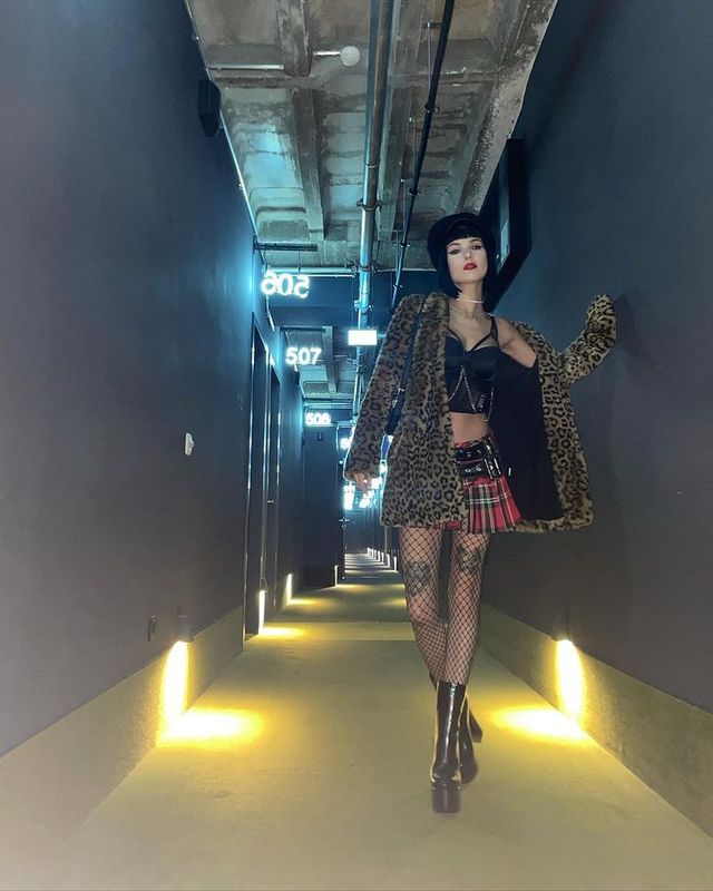 Дівчина тижня: кохана соліста Måneskin Джорджія Солері, яка спокушає гарячими фото – 18+ - фото 483635