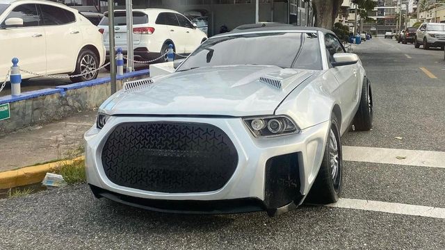 Юзер Reddit знайшов найпотворніший обвіс для Ford Mustang: фотофакт - фото 483741