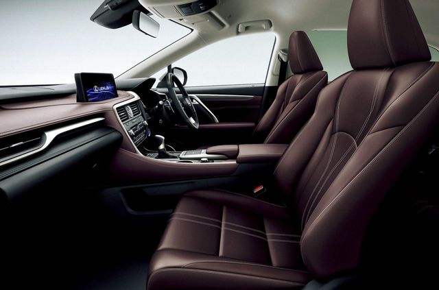 Lexus запустила продаж двох нових виконань кросовера RX: фото - фото 483768